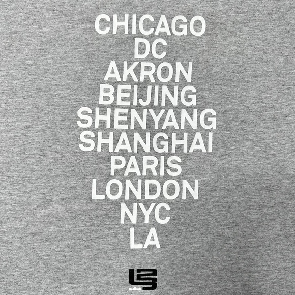 Nike Lebron James More Than a Game World Tour Graphic T-Shirt Grey Men’s XL - Picture 8 of 10